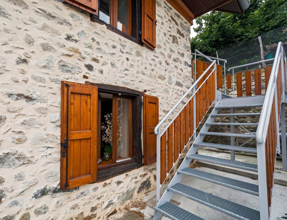 Le Carnival Bed & Breakfast Laval  Eksteriør bilde